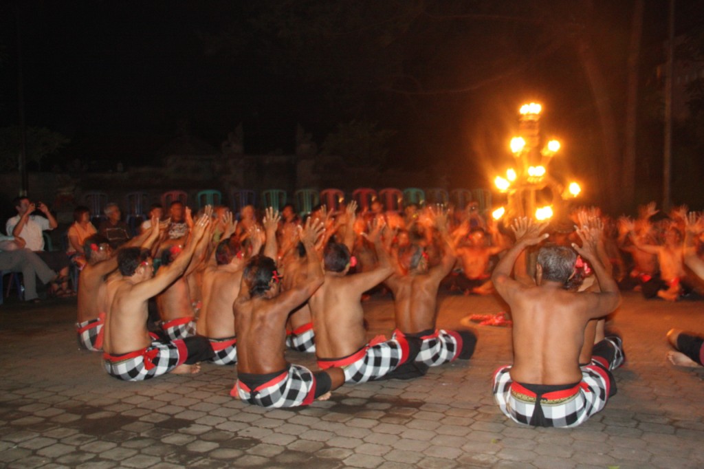 Voyage à Bali : Dance du feu à Ubud