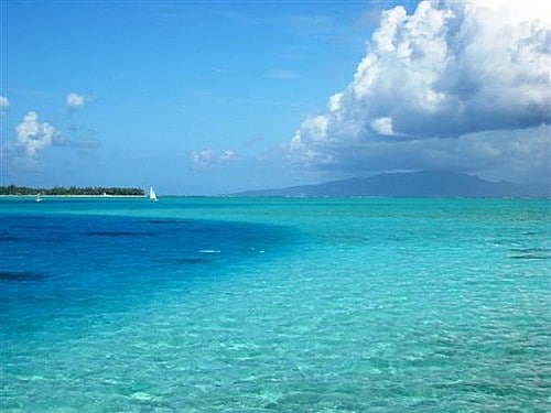 Les différentes teintes de bleu du Lagon de Bora Bora - Voyage et Plongée en Polynésie Française - Mes Carnets du Monde