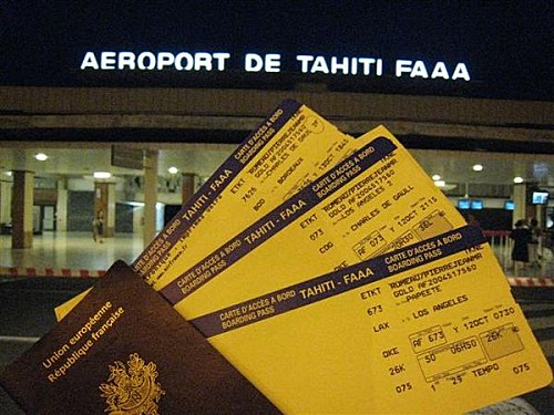 Billets de retour - Embarquement à l'aéroport de Tahiti Faaa - Voyage et Plongée en Polynésie Française - Mes Carnets du Monde