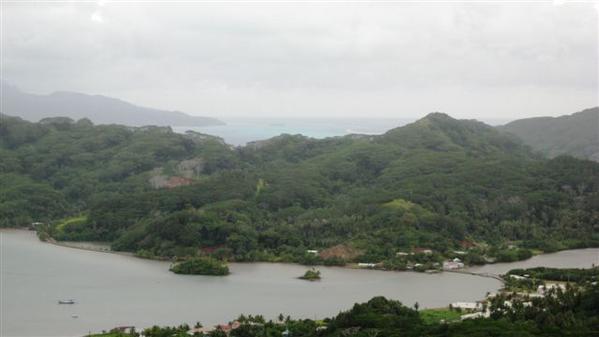 Vue sur la baie de Tahaa - Voyage et Plongée en Polynésie Française - Mes Carnets du Monde