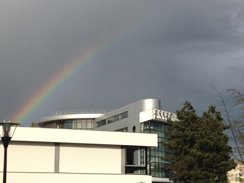 "Somewhere, over the rainbow..." Arc en ciel au dessus de l'ESSEC