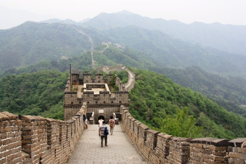 Chemin de ronde sur la Grande Muraille de Chine