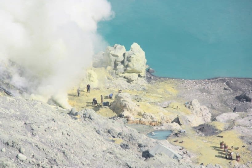 Randonnée en Indonésie Dans la caldeira du Kawah Ijen