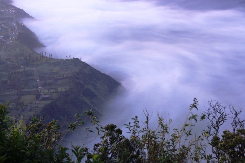 Nuages autour du Mont Bromo