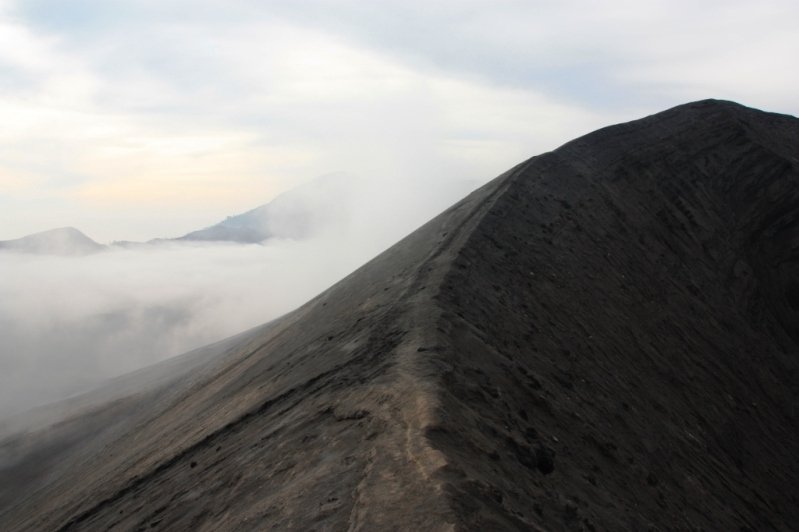 Chemin du crête du Mont Bromo