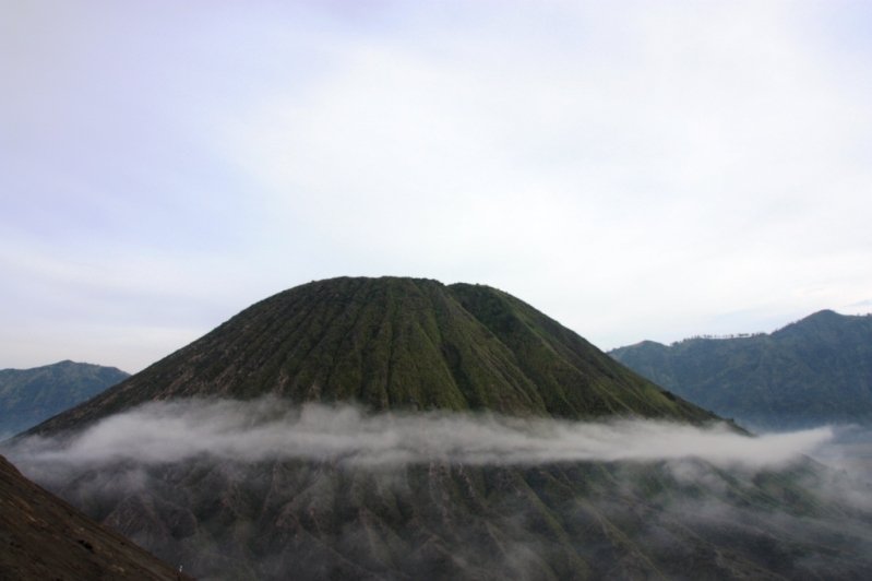 Mont Bromo dans la brume