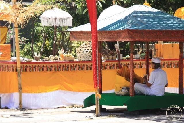 Offrandes Bénédiction Temple à Bali