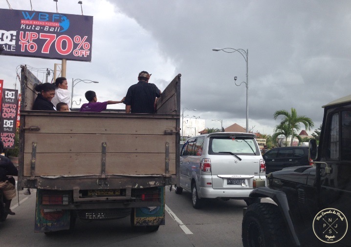 camion benne à Bali