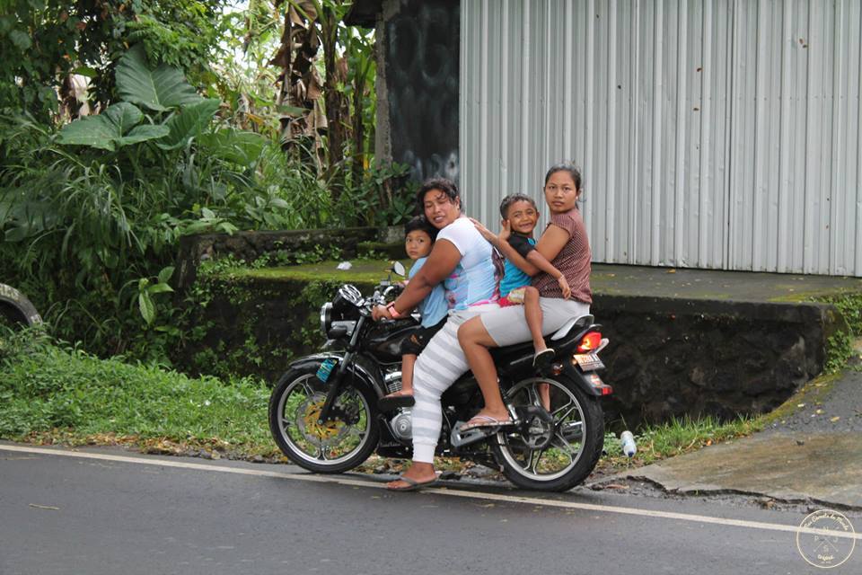 moto a 4 : conduire à Bali