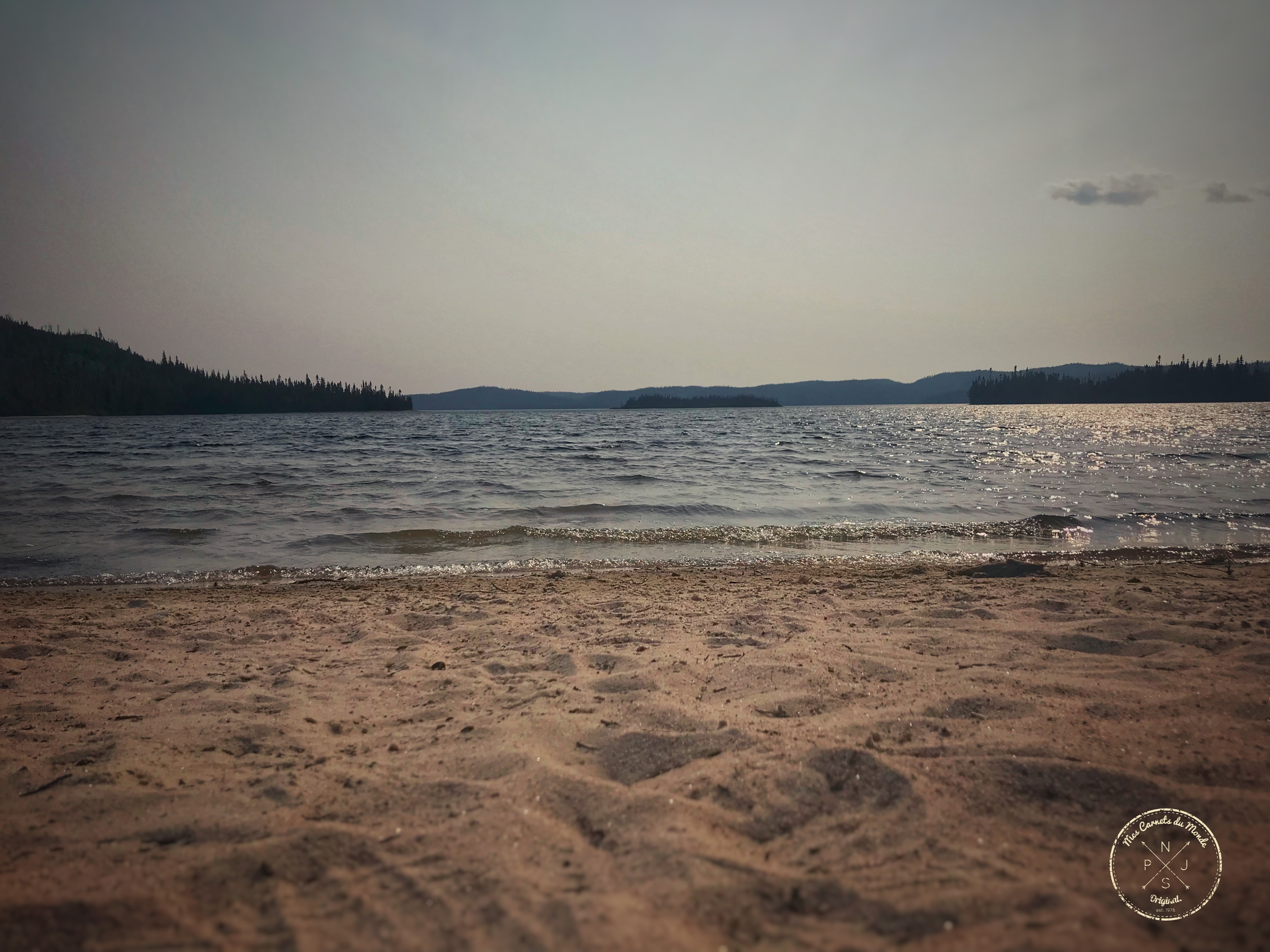 Plage d'un lac au Québec