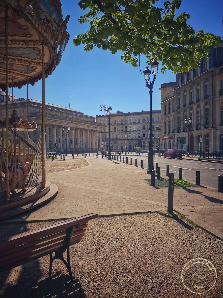 Manège Allées de Tourny et Grand Théâtre Bordeaux - Coronavirus - Mes Carnets du Monde