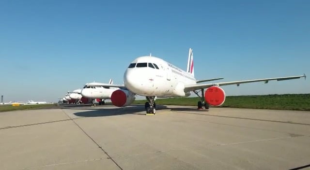 Avions Air France Immobilisés sur le Tarmac - Aeroport & Coronavirus - Confinement en France 2020 - 3
