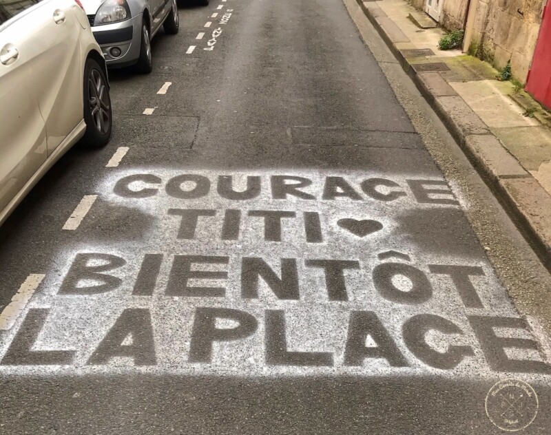 Courage, bientôt la Plage - Mai 2020 - Confinement à Bordeaux & Coronavirus en France - Mes Carnets du Monde