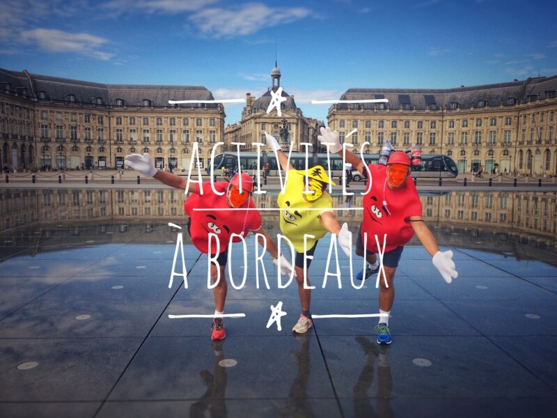 Titre : Activités à Bordeaux - Place de la Bourse