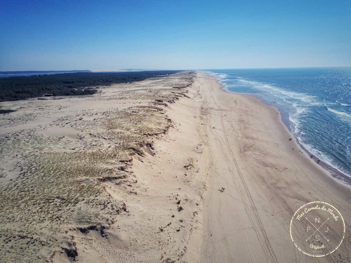 Dune de sable, océan et dune du pila vue aérienne drone