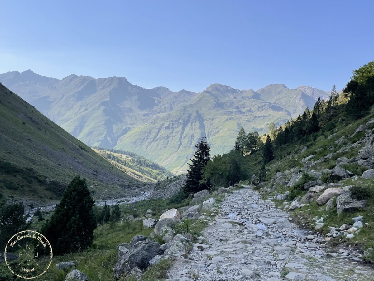 Randonnée Aygues Cluses, Randonnée dans la Vallée d’Aygues Cluses à Barèges : les Belles Eaux (&#038; Maisons ?) Closes du GR10., Mes Carnets du Monde