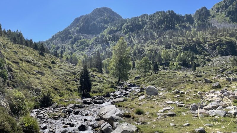 Aygues Cluses, Randonnée dans la Vallée d’Aygues Cluses à Barèges : les Belles Eaux (& Maisons ?) Closes du GR10., Mes Carnets du Monde