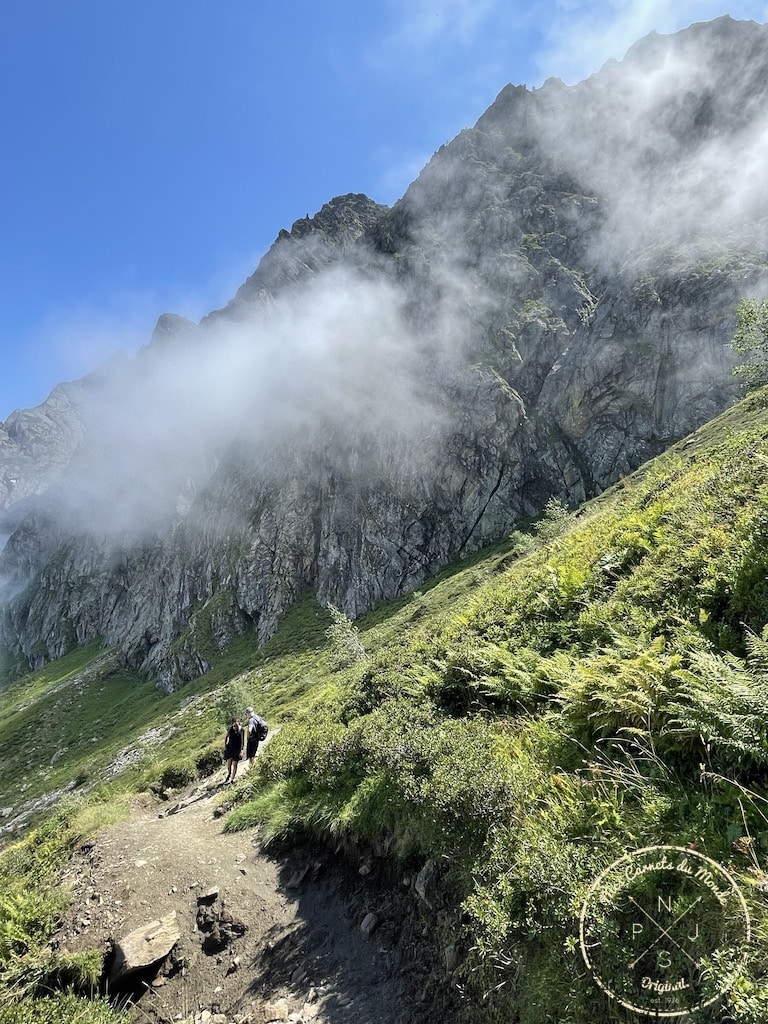 Randonnée Lac Bleu, Randonnée au Lac Bleu, une belle aventure anti-blues pour déconnecter &#038; se ressourcer !, Mes Carnets du Monde