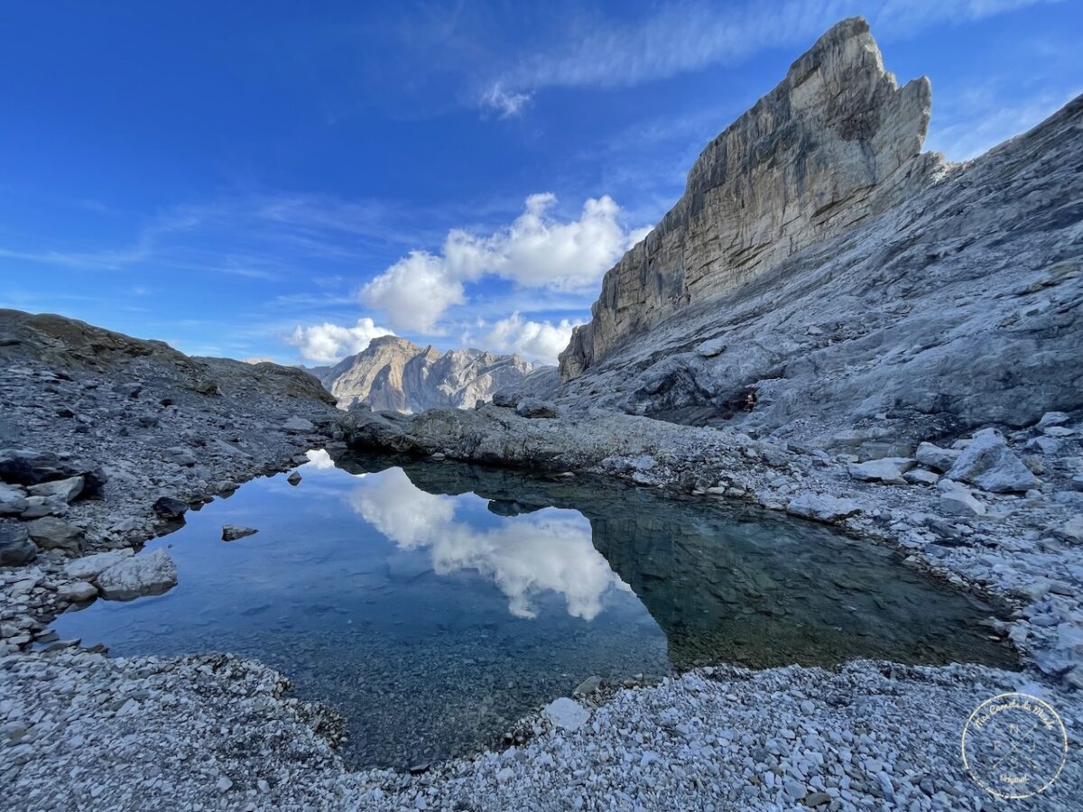 Randonnée au Pic du Taillon, Randonnée au Pic du Taillon par la Brèche de Roland : Une aventure bien taillée à 3000 m d&#8217;altitude dans les Pyrénées., Mes Carnets du Monde