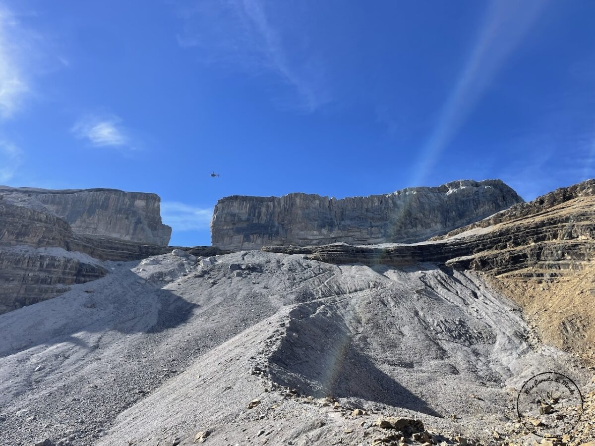 Randonnée au Pic du Taillon, Randonnée au Pic du Taillon par la Brèche de Roland : Une aventure bien taillée à 3000 m d&#8217;altitude dans les Pyrénées., Mes Carnets du Monde