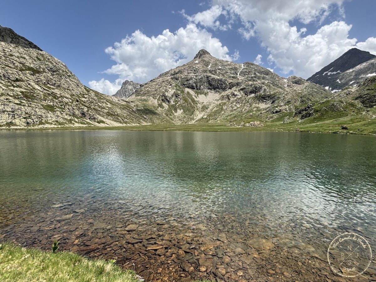 Randonnée Pyrénées, Sublime Randonnée de 5 jours entre la France, l’Espagne et le Vignemale : les Pyrénées Grandeur Nature !, Mes Carnets du Monde