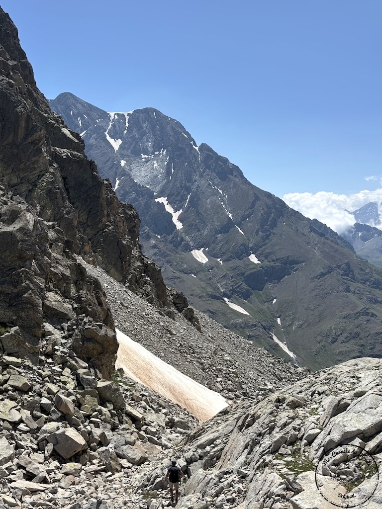 Randonn&eacute;e 5 jours Pyr&eacute;n&eacute;es, Randonn&eacute;e au Vignemale : une boucle originale de 5 jours entre la France et l&rsquo;Espagne – les Pyr&eacute;n&eacute;es Grandeur Nature&nbsp;!