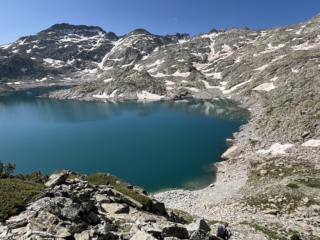 Randonn&eacute;e 5 jours Pyr&eacute;n&eacute;es, Randonn&eacute;e au Vignemale : une boucle originale de 5 jours entre la France et l&rsquo;Espagne – les Pyr&eacute;n&eacute;es Grandeur Nature&nbsp;!