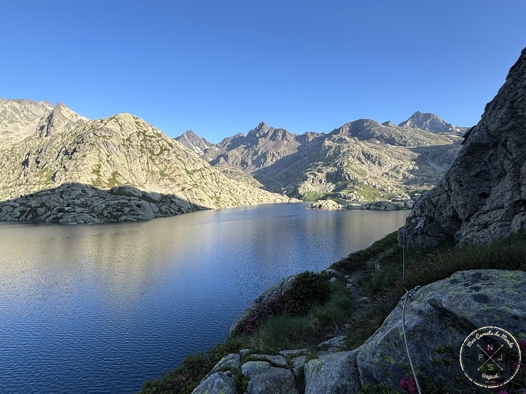 Randonn&eacute;e 5 jours Pyr&eacute;n&eacute;es, Randonn&eacute;e au Vignemale : une boucle originale de 5 jours entre la France et l&rsquo;Espagne – les Pyr&eacute;n&eacute;es Grandeur Nature&nbsp;!