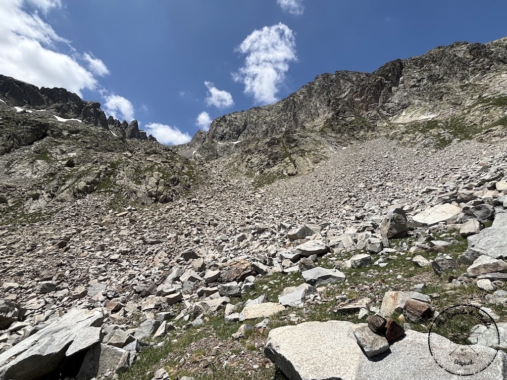 Randonn&eacute;e 5 jours Pyr&eacute;n&eacute;es, Randonn&eacute;e au Vignemale : une boucle originale de 5 jours entre la France et l&rsquo;Espagne – les Pyr&eacute;n&eacute;es Grandeur Nature&nbsp;!
