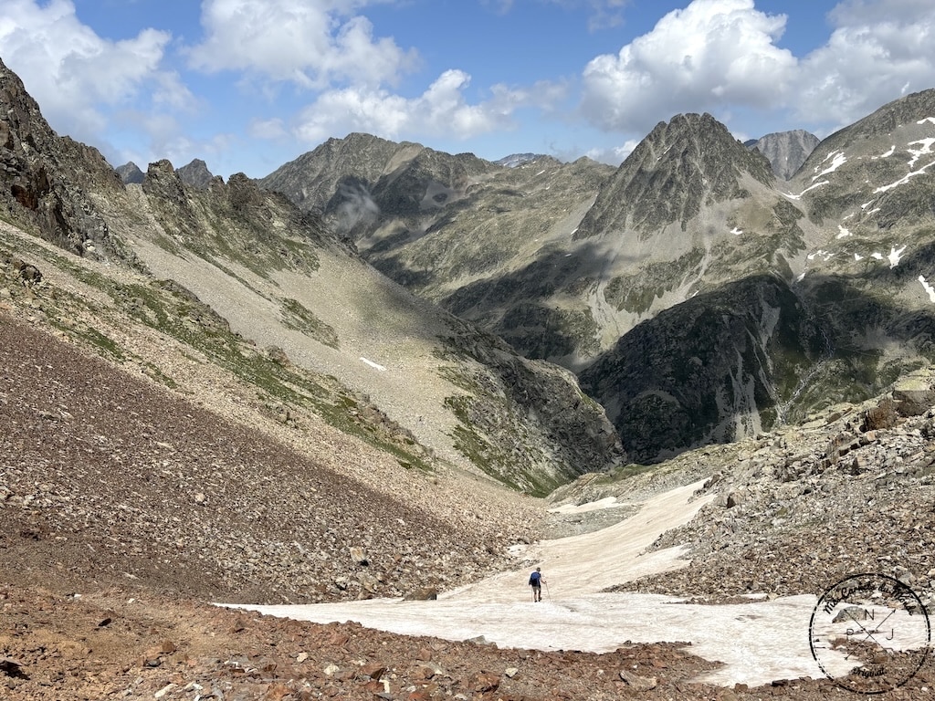 Randonn&eacute;e 5 jours Pyr&eacute;n&eacute;es, Randonn&eacute;e au Vignemale : une boucle originale de 5 jours entre la France et l&rsquo;Espagne – les Pyr&eacute;n&eacute;es Grandeur Nature&nbsp;!