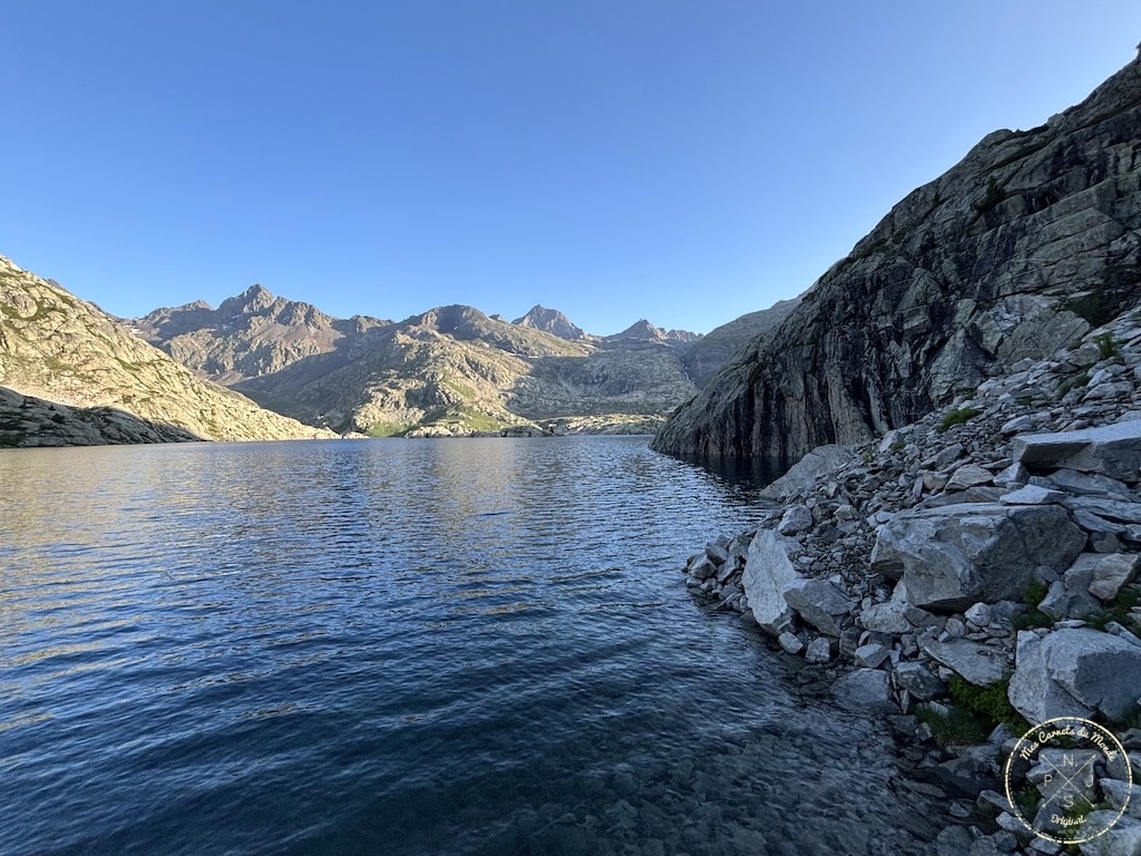Randonn&eacute;e 5 jours Pyr&eacute;n&eacute;es, Randonn&eacute;e au Vignemale : une boucle originale de 5 jours entre la France et l&rsquo;Espagne – les Pyr&eacute;n&eacute;es Grandeur Nature&nbsp;!