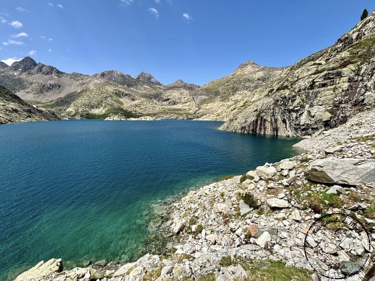Randonnée 5 jours Pyrénées, Randonnée autour du Vignemale : une boucle originale de 5 jours entre la France et l’Espagne &#8211; les Pyrénées Grandeur Nature !