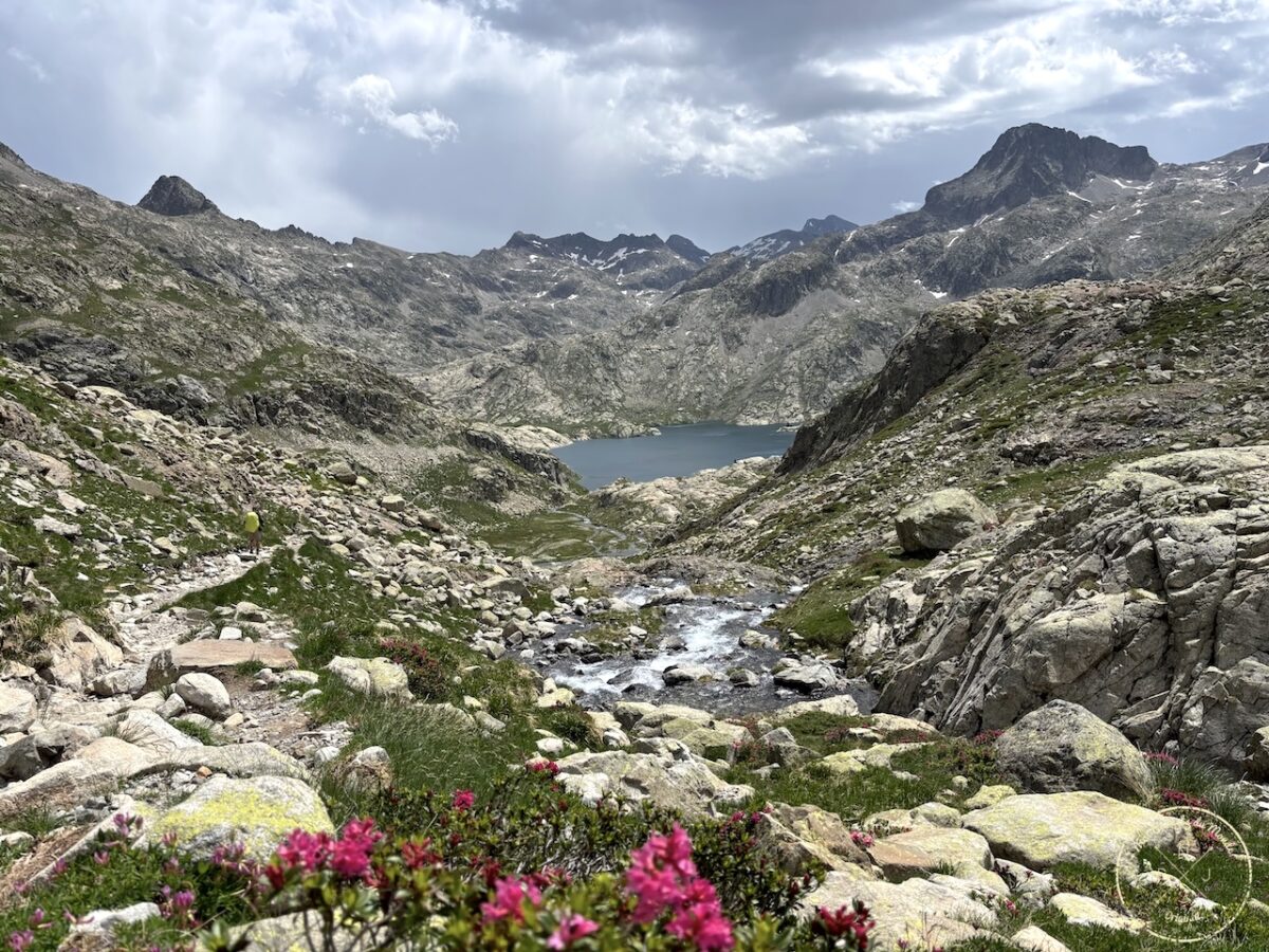 Randonnée 5 jours Pyrénées, Randonnée autour du Vignemale : une boucle originale de 5 jours entre la France et l’Espagne &#8211; les Pyrénées Grandeur Nature !
